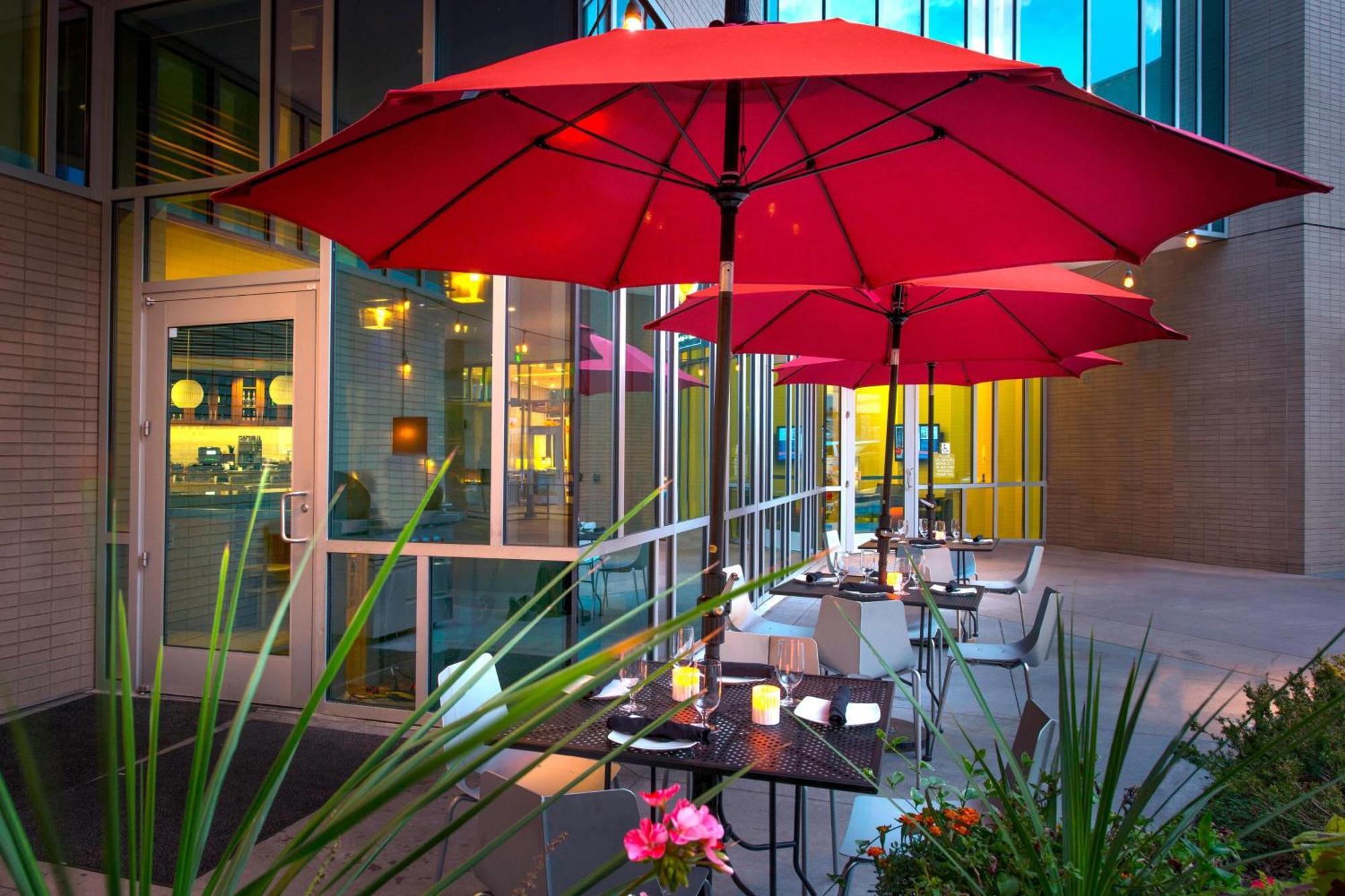 Springhill Suites By Marriott Denver Downtown Bagian luar foto