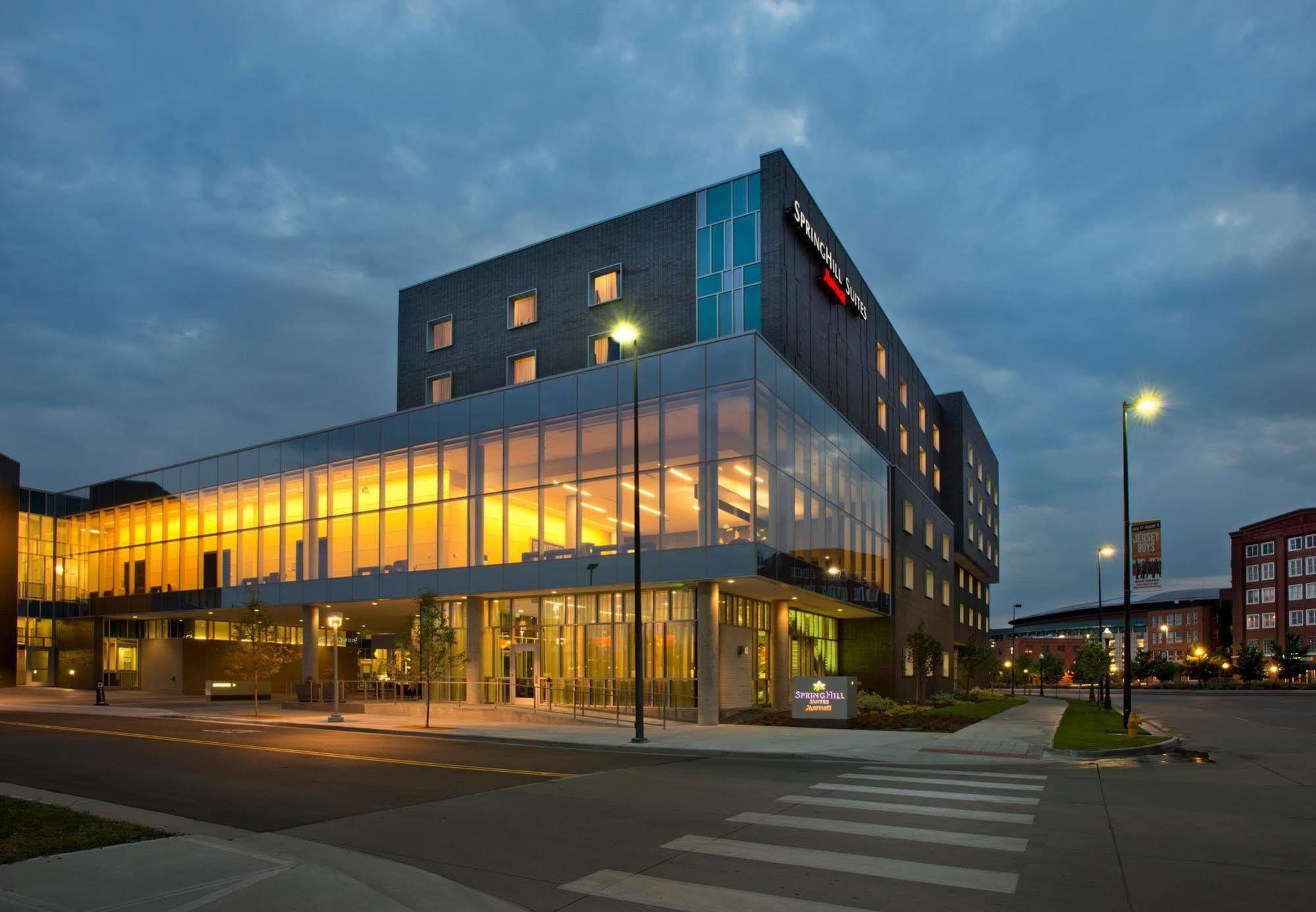 Springhill Suites By Marriott Denver Downtown Bagian luar foto