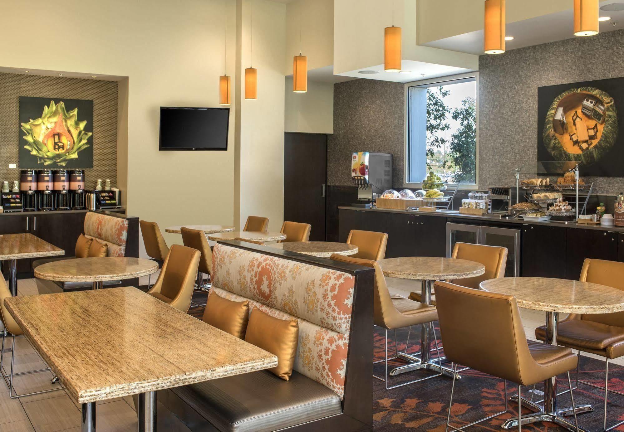 Springhill Suites By Marriott Denver Downtown Bagian luar foto