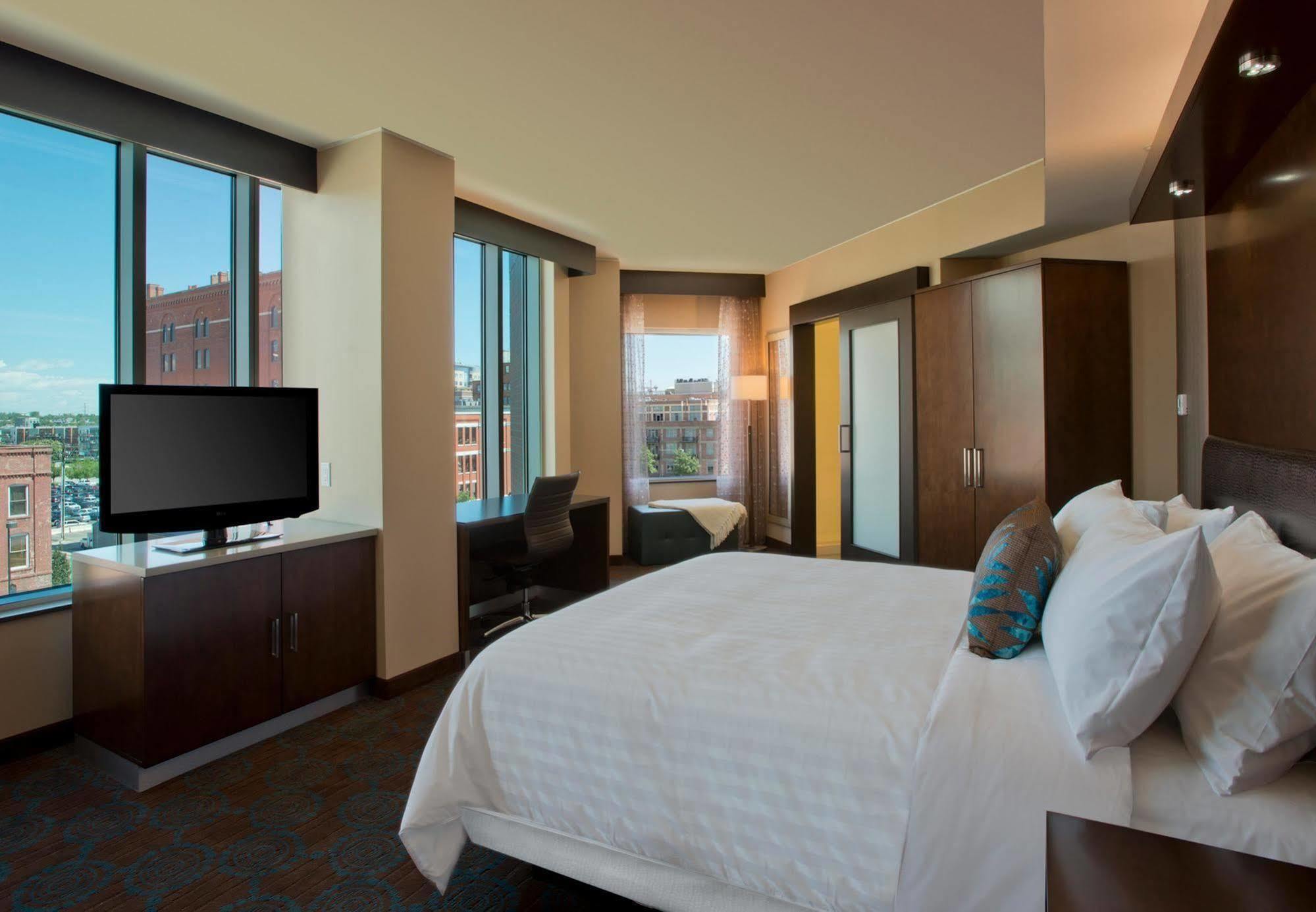 Springhill Suites By Marriott Denver Downtown Bagian luar foto