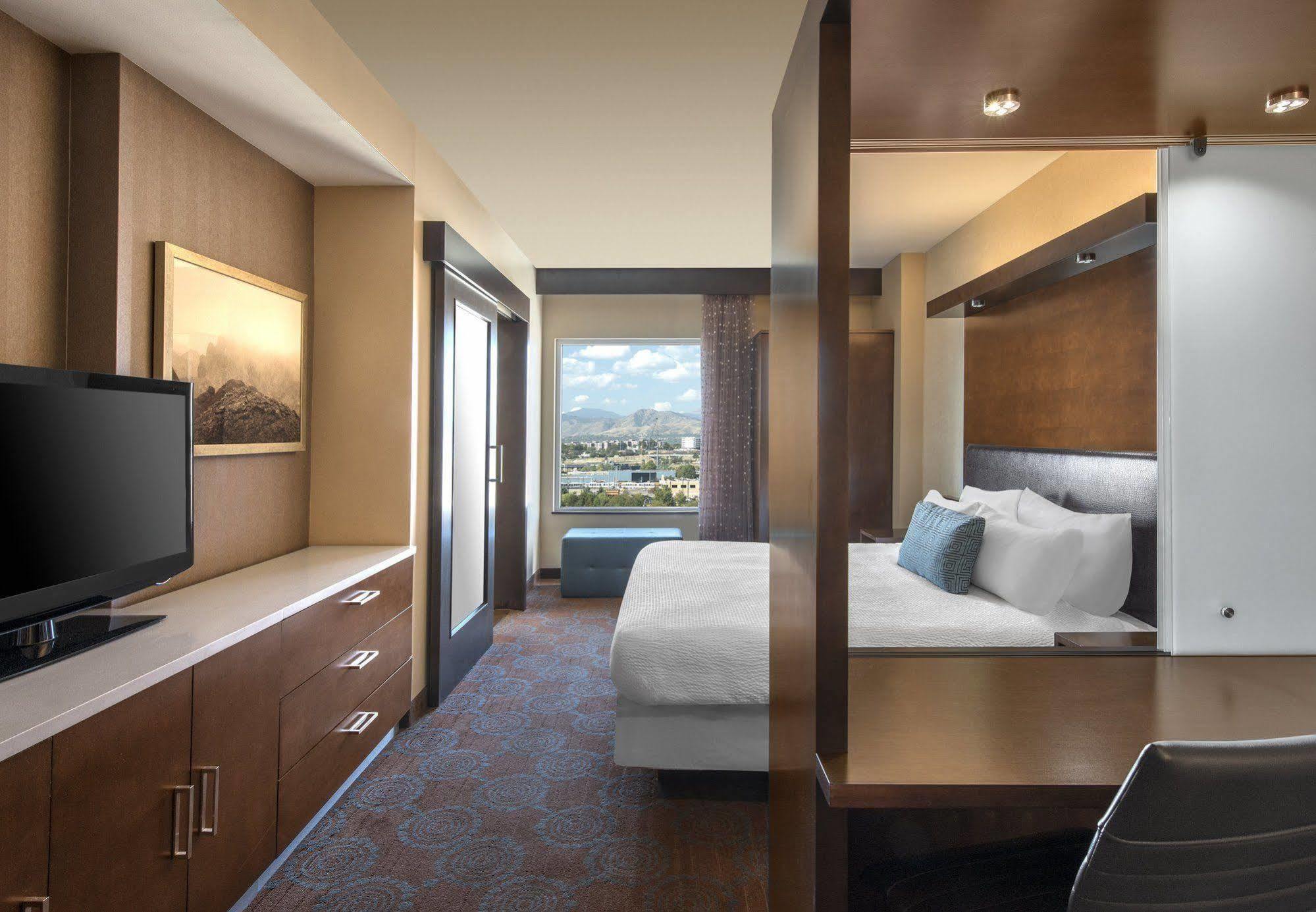 Springhill Suites By Marriott Denver Downtown Bagian luar foto