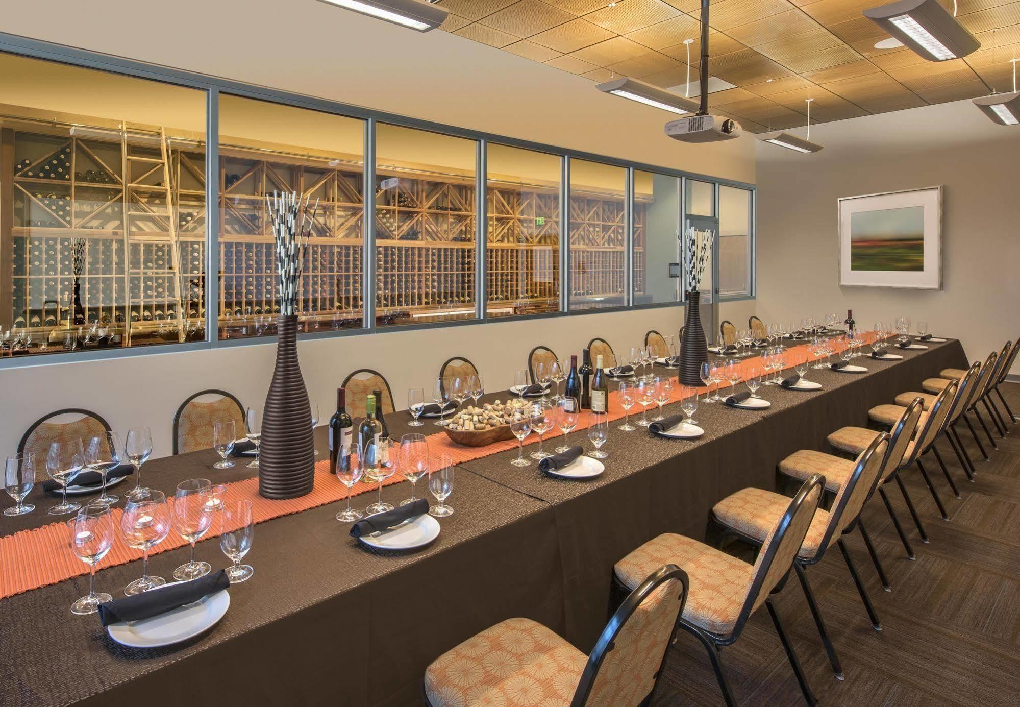 Springhill Suites By Marriott Denver Downtown Bagian luar foto