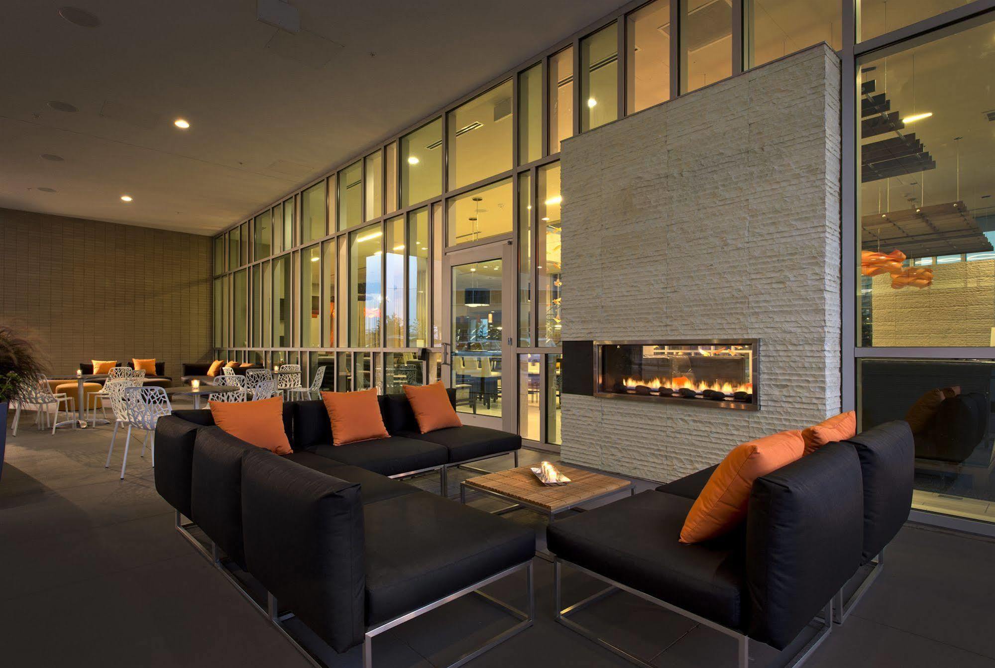 Springhill Suites By Marriott Denver Downtown Bagian luar foto